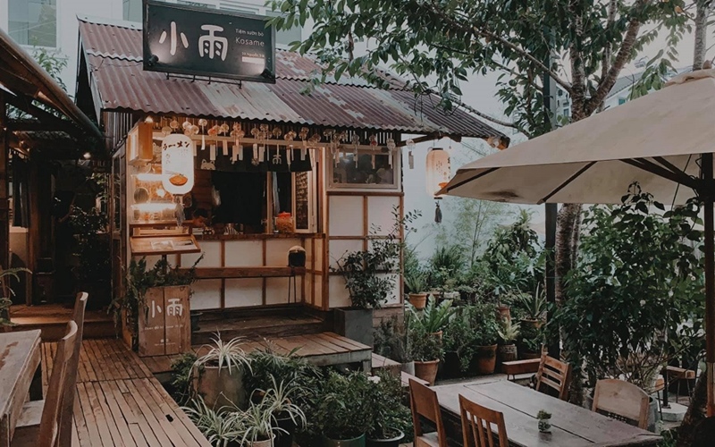 thiết kế cafe sân vườn nhà gỗ phong cách nhật bản